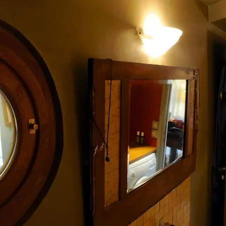 Typical Parisian Loft In Bastille * باريس
